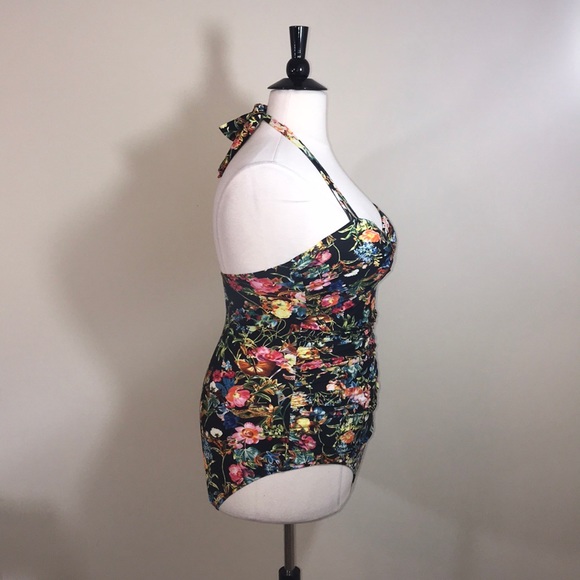 Vintage style Plus Size Bikini4x runs small - Picture 3 of 8